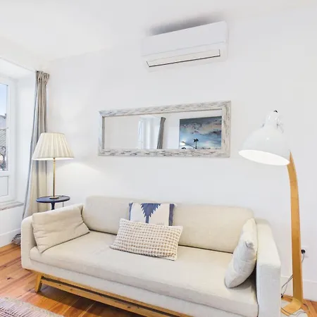 Bright 1br W/ Ac In Historic Alfama | By Airnest * Lissabon